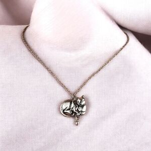 Cat Pendant Necklace